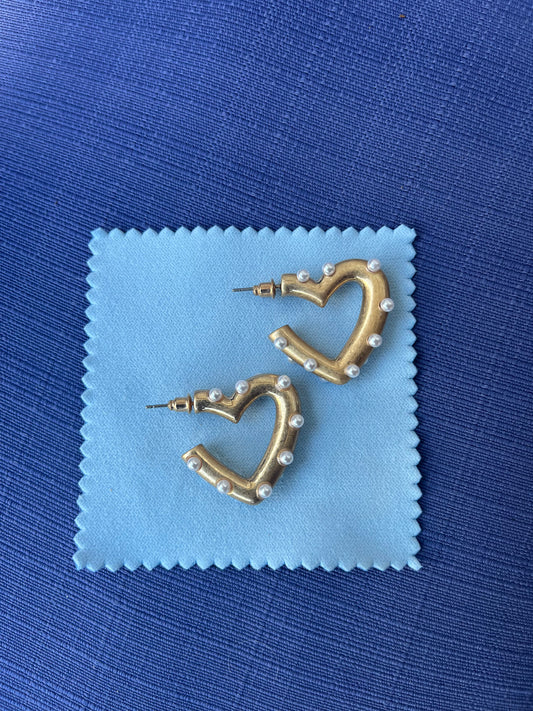 Heart pearls and gold