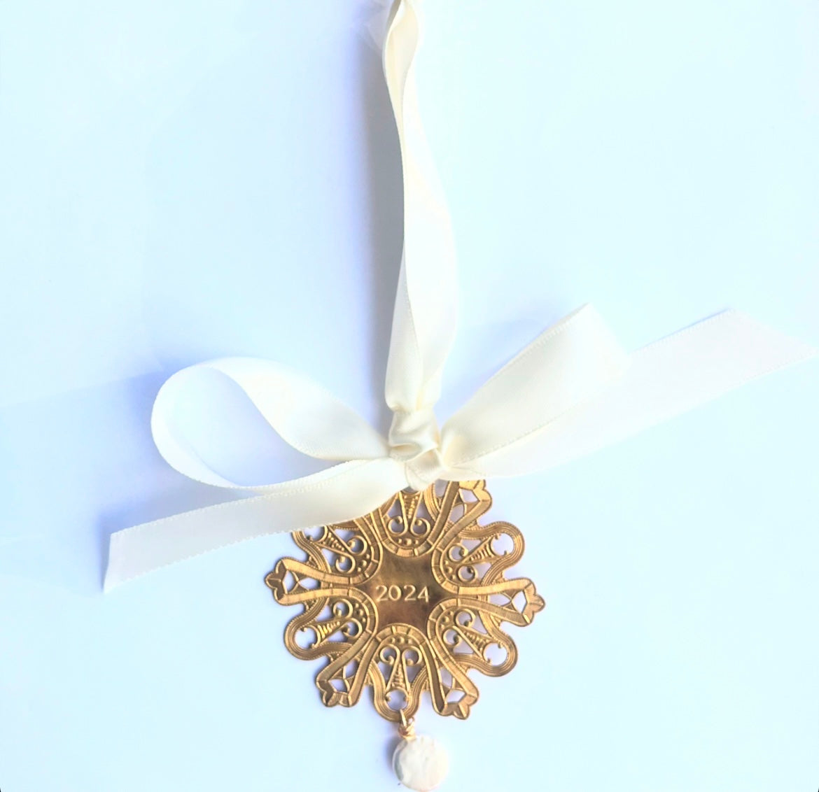 Vintage Filigree Ornament with Pearl