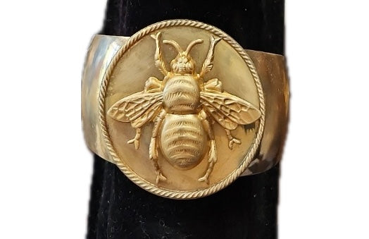 Round Top Bee Cuff